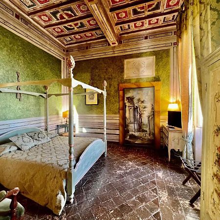 Отель Vesconte Residenza D'Epoca Dal 1533 Больсена Экстерьер фото