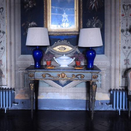 Отель Vesconte Residenza D'Epoca Dal 1533 Больсена Экстерьер фото