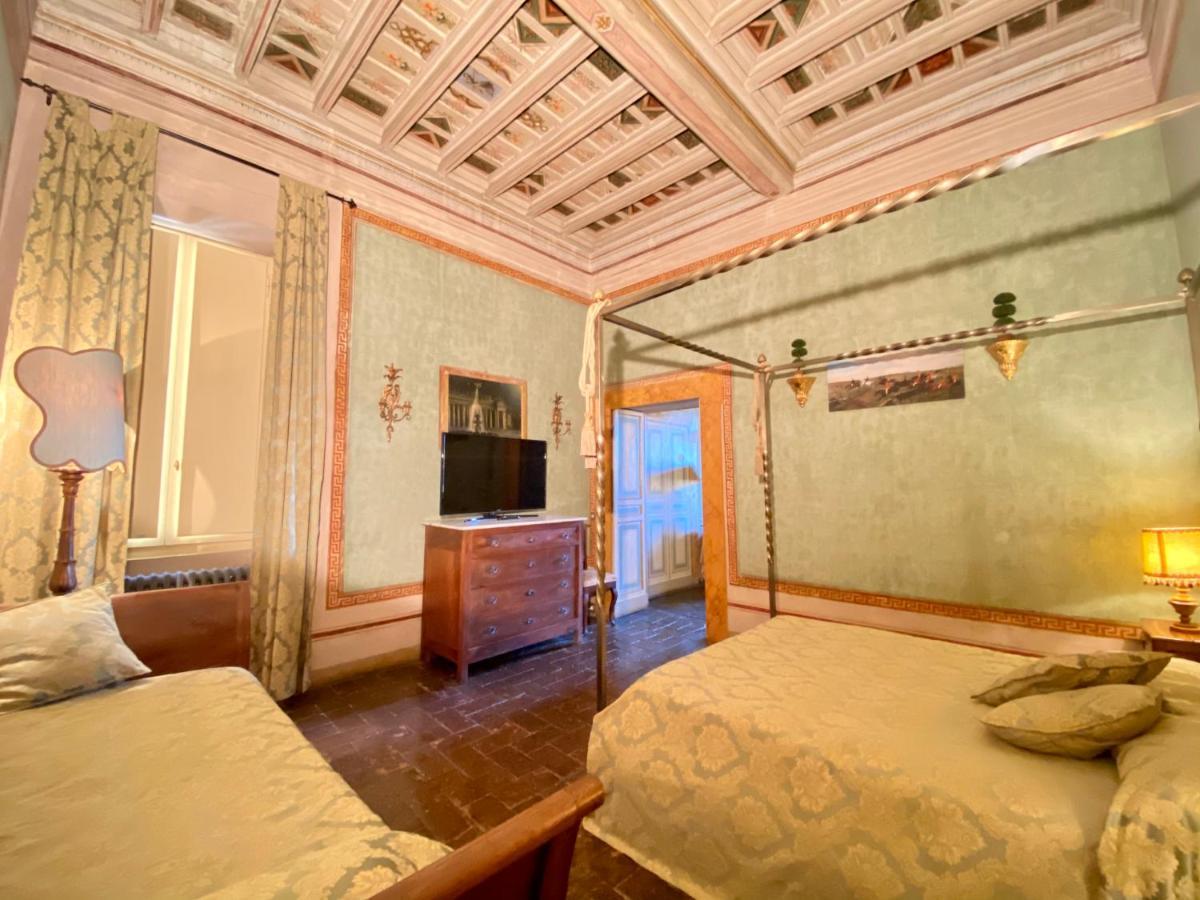 Отель Vesconte Residenza D'Epoca Dal 1533 Больсена Экстерьер фото