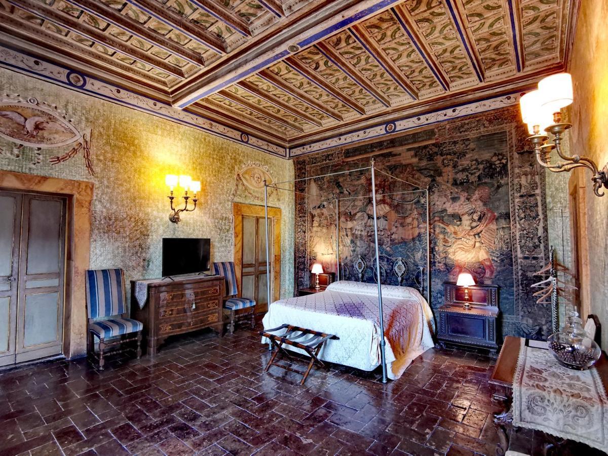 Отель Vesconte Residenza D'Epoca Dal 1533 Больсена Экстерьер фото