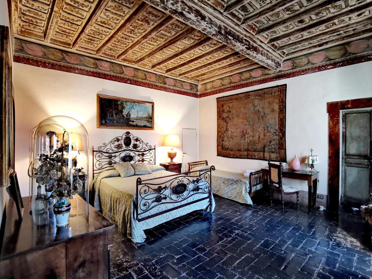 Отель Vesconte Residenza D'Epoca Dal 1533 Больсена Экстерьер фото