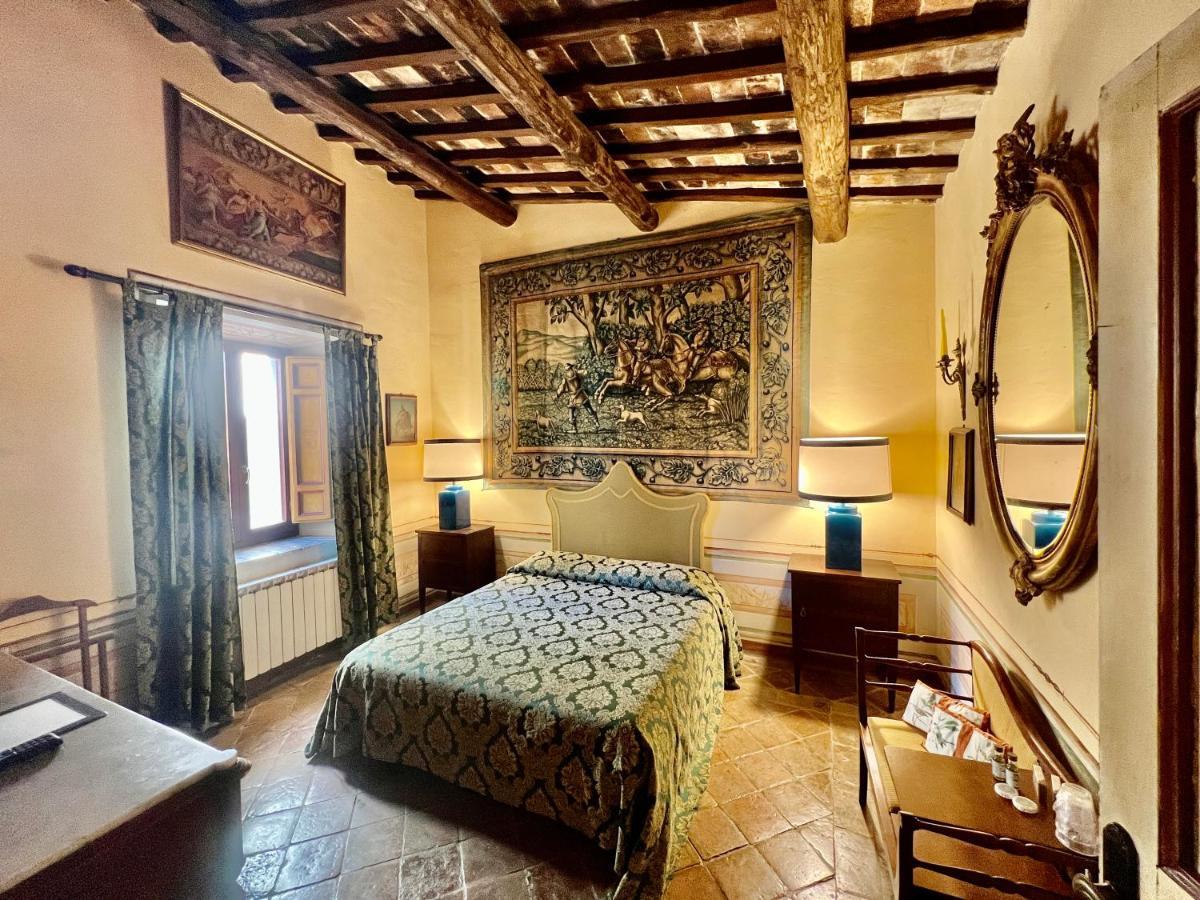 Отель Vesconte Residenza D'Epoca Dal 1533 Больсена Экстерьер фото