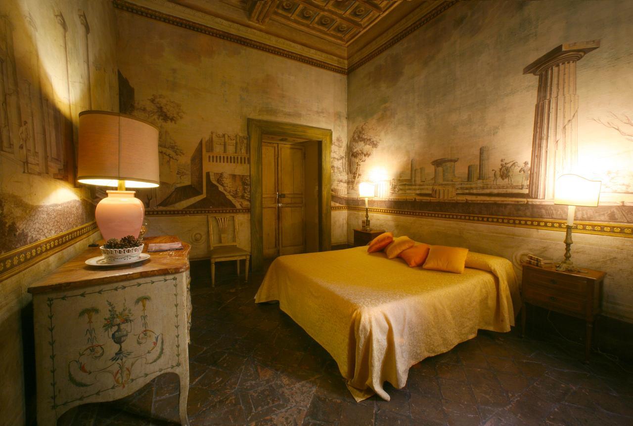 Отель Vesconte Residenza D'Epoca Dal 1533 Больсена Экстерьер фото