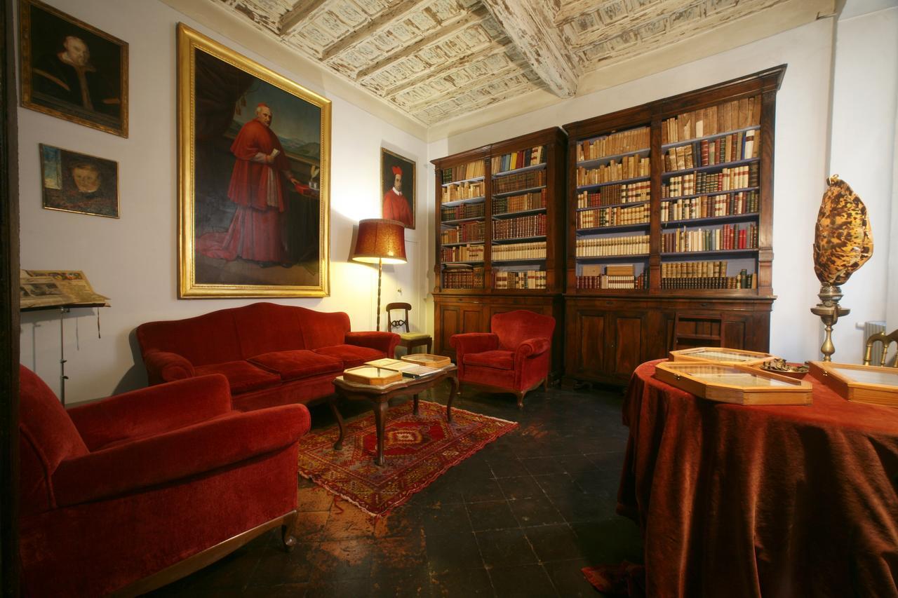 Отель Vesconte Residenza D'Epoca Dal 1533 Больсена Экстерьер фото