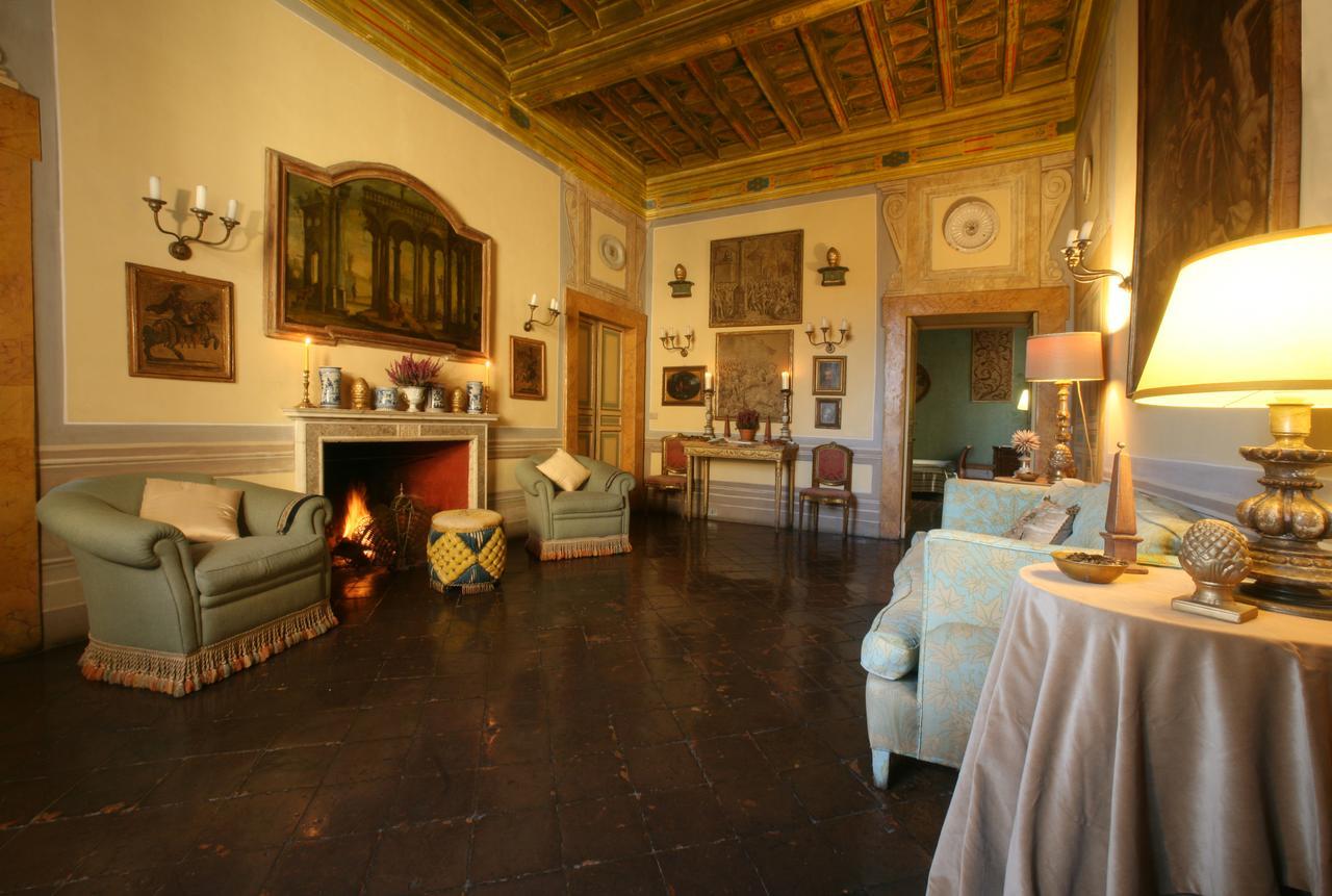 Отель Vesconte Residenza D'Epoca Dal 1533 Больсена Экстерьер фото