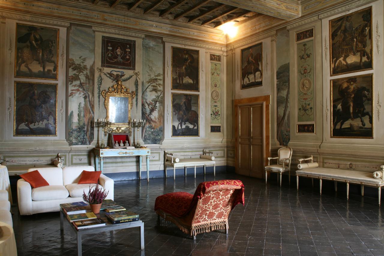 Отель Vesconte Residenza D'Epoca Dal 1533 Больсена Экстерьер фото